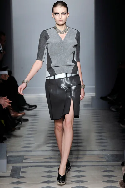 Look 14